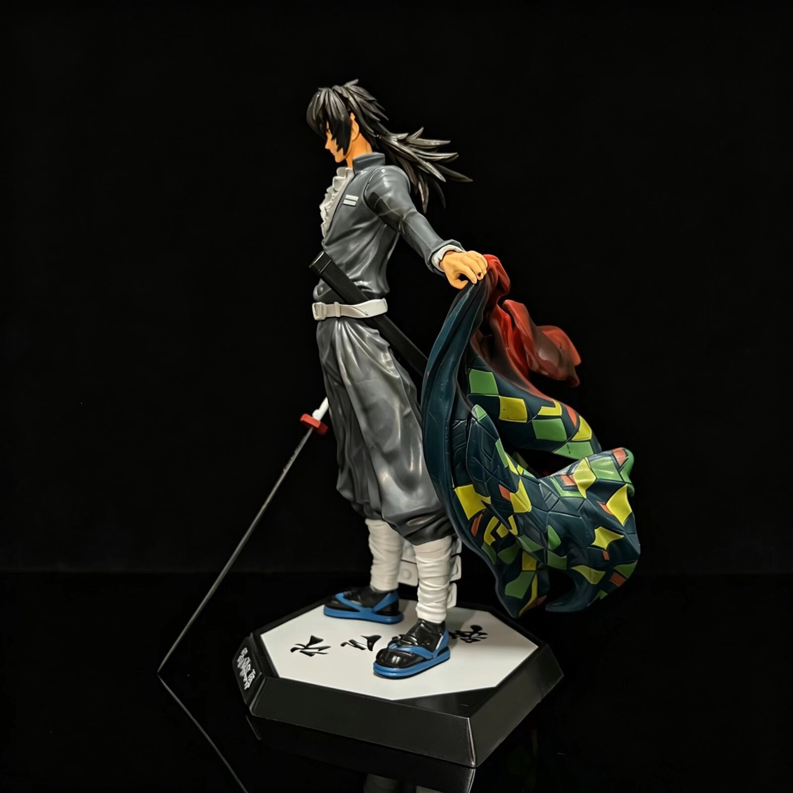 Demon Slayer Tomioka Giyuu Wit - đánh giá và giá Demon Slayer Haori